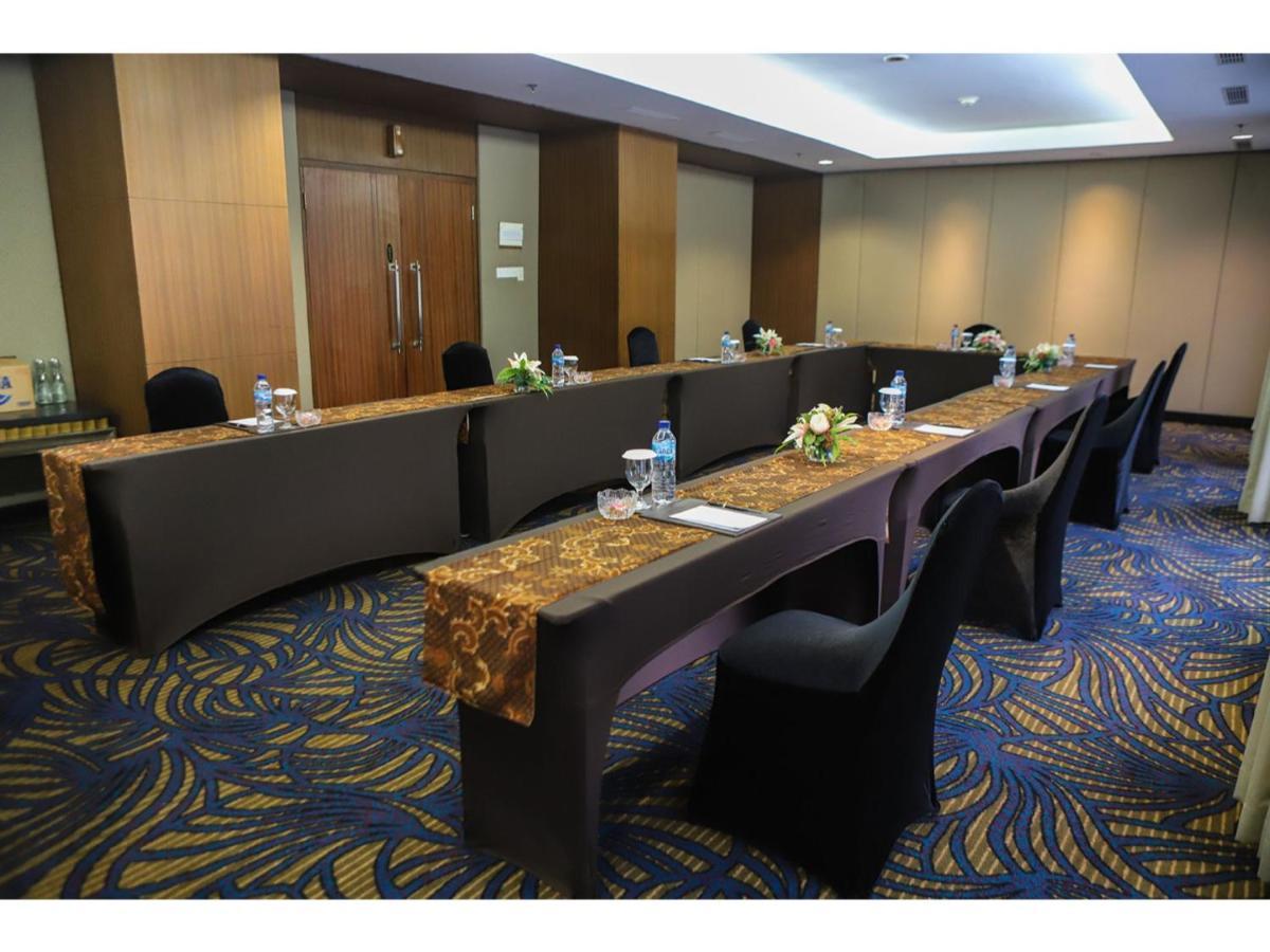 Hotel Royal Ambarrukmo Yogyakarta à Maguwo Extérieur photo
