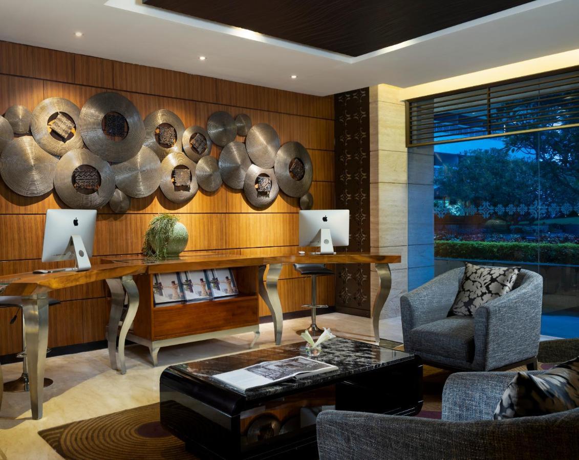 Hotel Royal Ambarrukmo Yogyakarta à Maguwo Extérieur photo