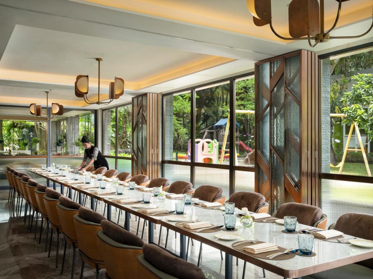 Hotel Royal Ambarrukmo Yogyakarta à Maguwo Extérieur photo